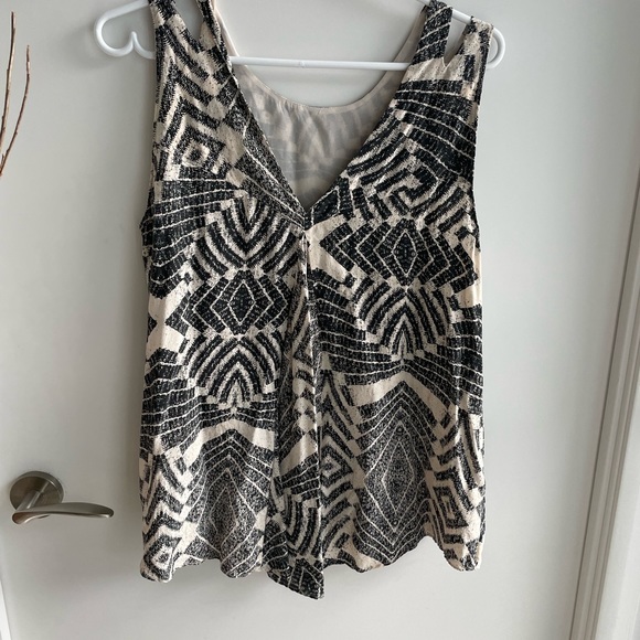 Silk Aztec patterned tank top with cut-outs at shoulders - Picture 2 of 4